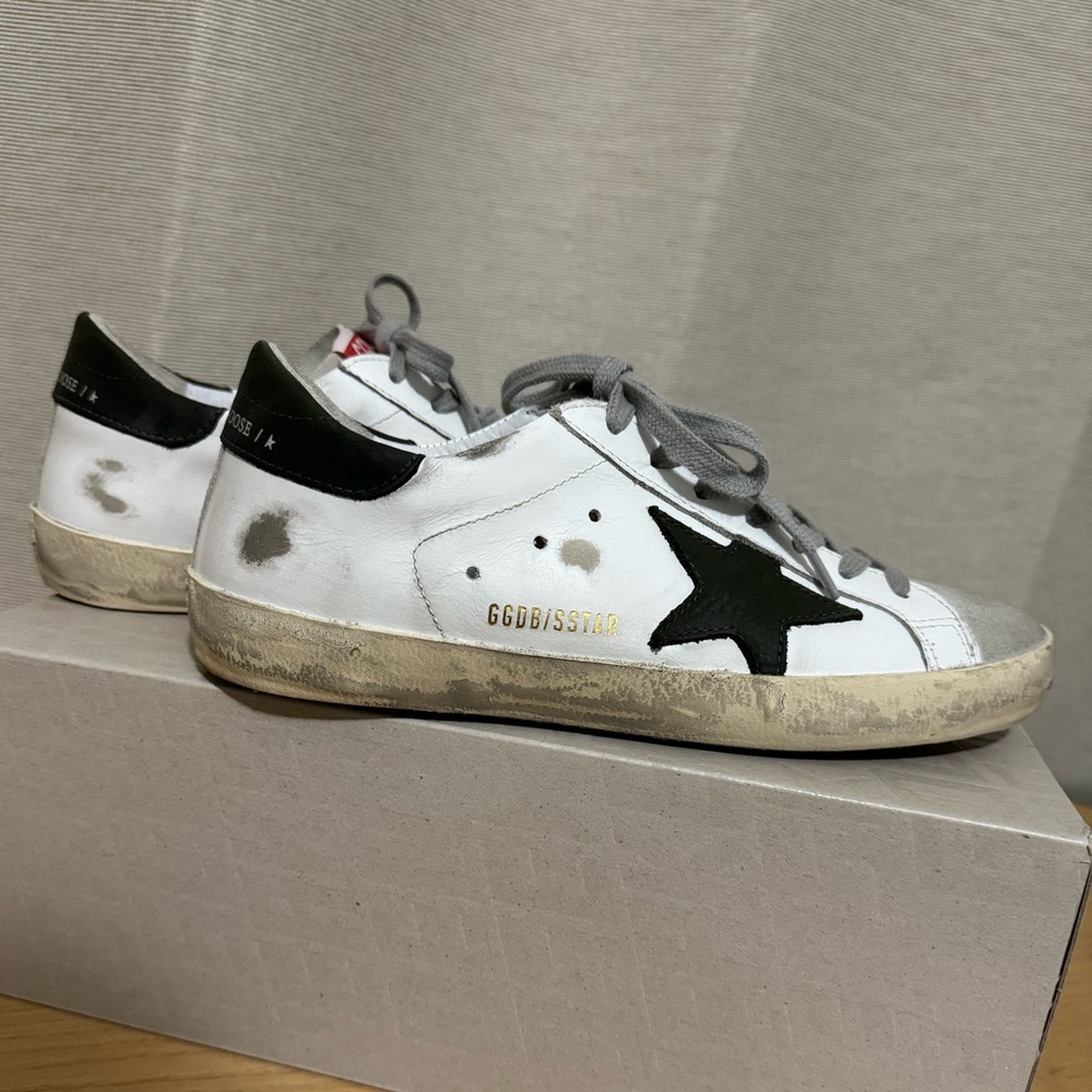Golden Goose Superstar Sneakers - Picture 5 of 8